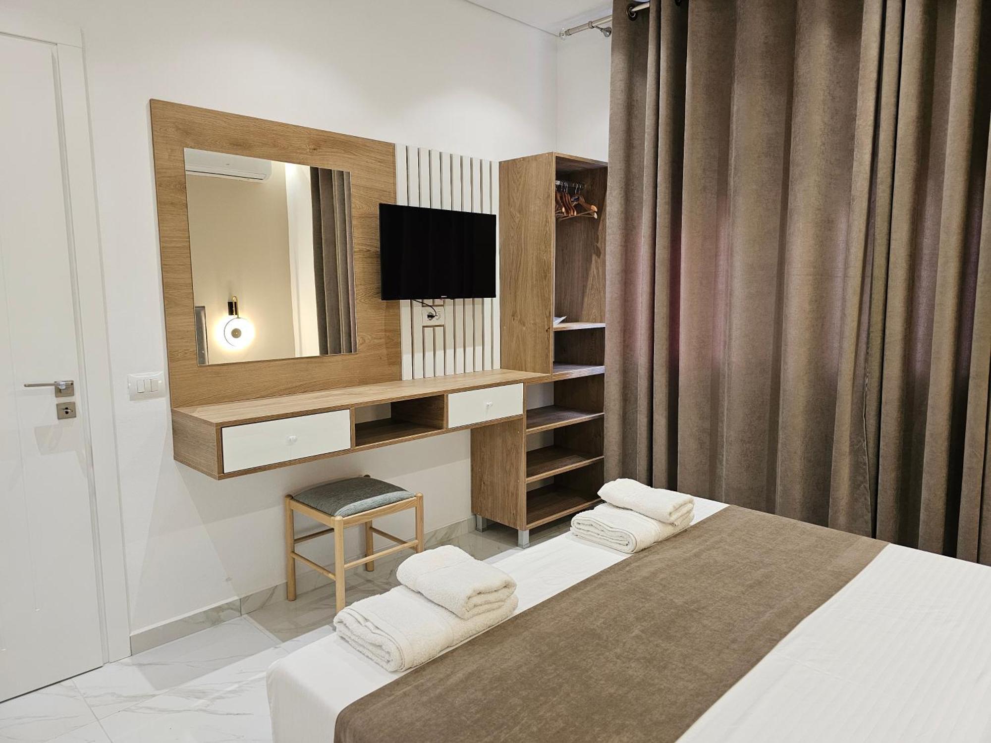 Apartments Veliaj Εξαμίλιο Εξωτερικό φωτογραφία
