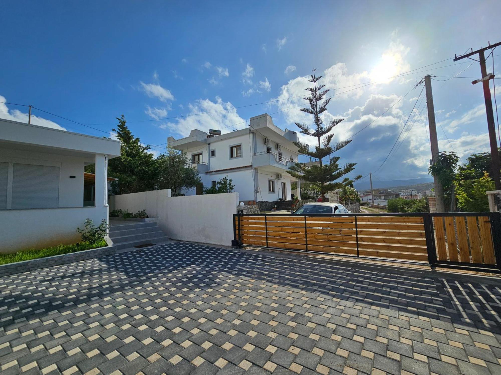 Apartments Veliaj Εξαμίλιο Εξωτερικό φωτογραφία
